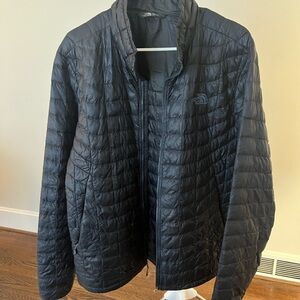 The North Face Men's Navy Blue Quilted Jacket